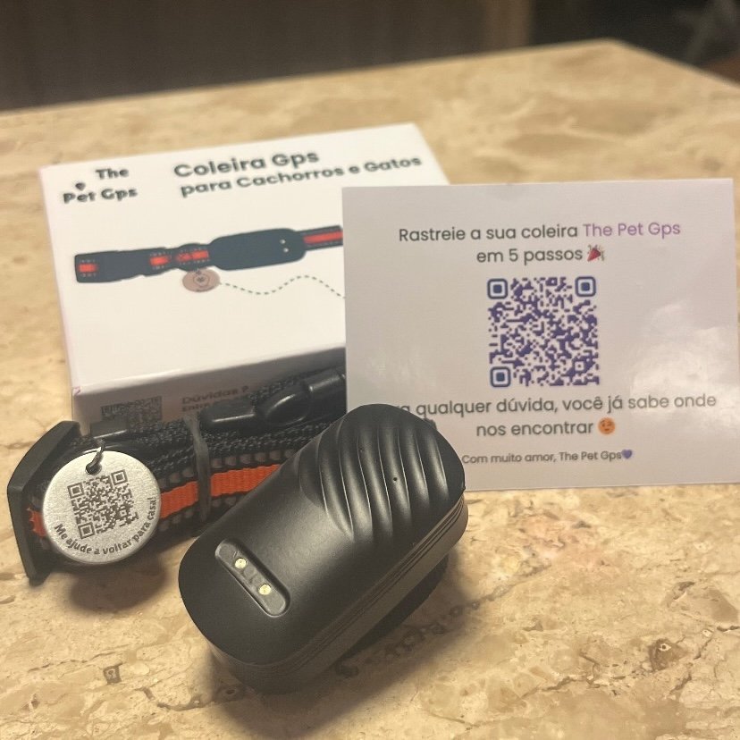 Coleira The Pet GPS ao lado da sua embalagem.